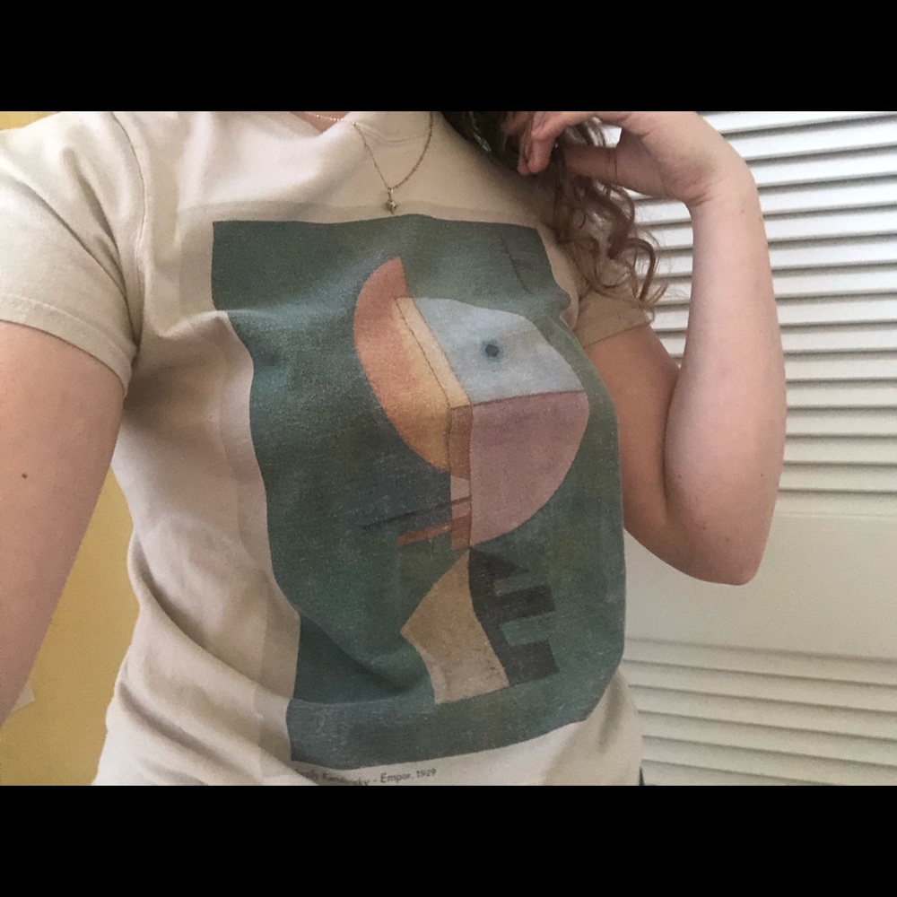 classic vassily kandinsky piece guggenheim shirt!